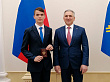Школьнику из Туртаса Ивану Лукьяненко вручил паспорт губернатор Александр Моор